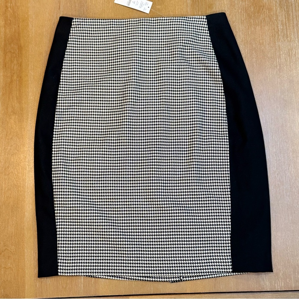 NWT‎ White House Black Market Pencil Skirt Houndstooth Black Ecru Sz 8